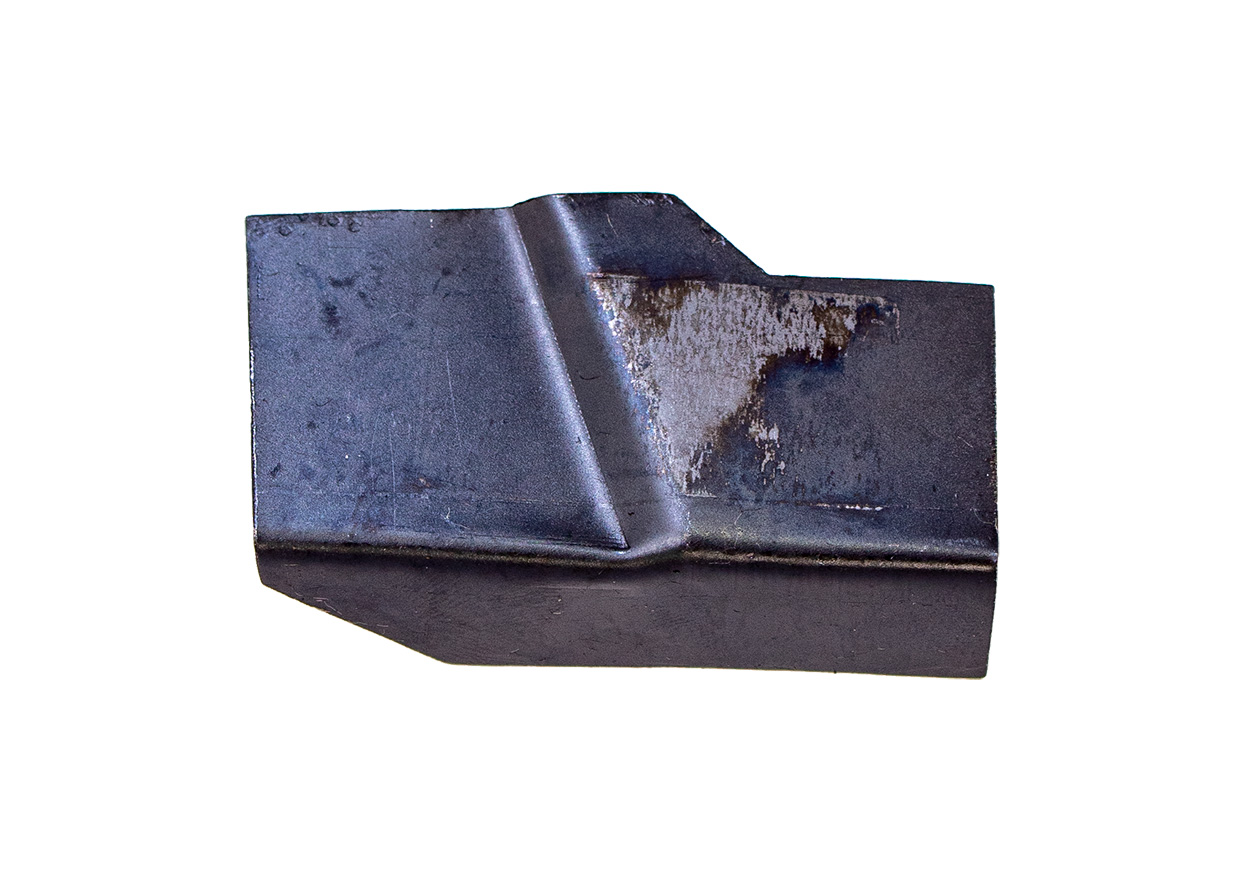 www.americanspareparts.de - WINDSHIELD CORNER BRACKET